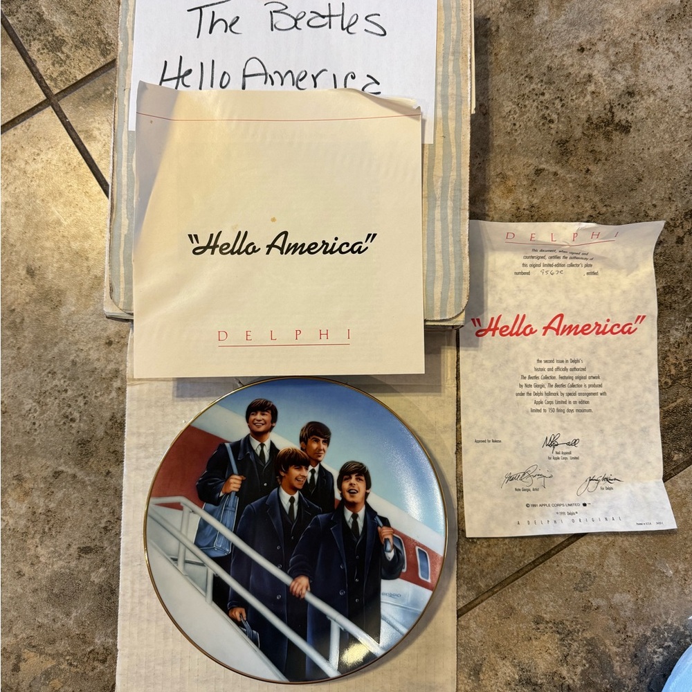 The Beatles Hello America commemorative plate NIB Delphi w COA